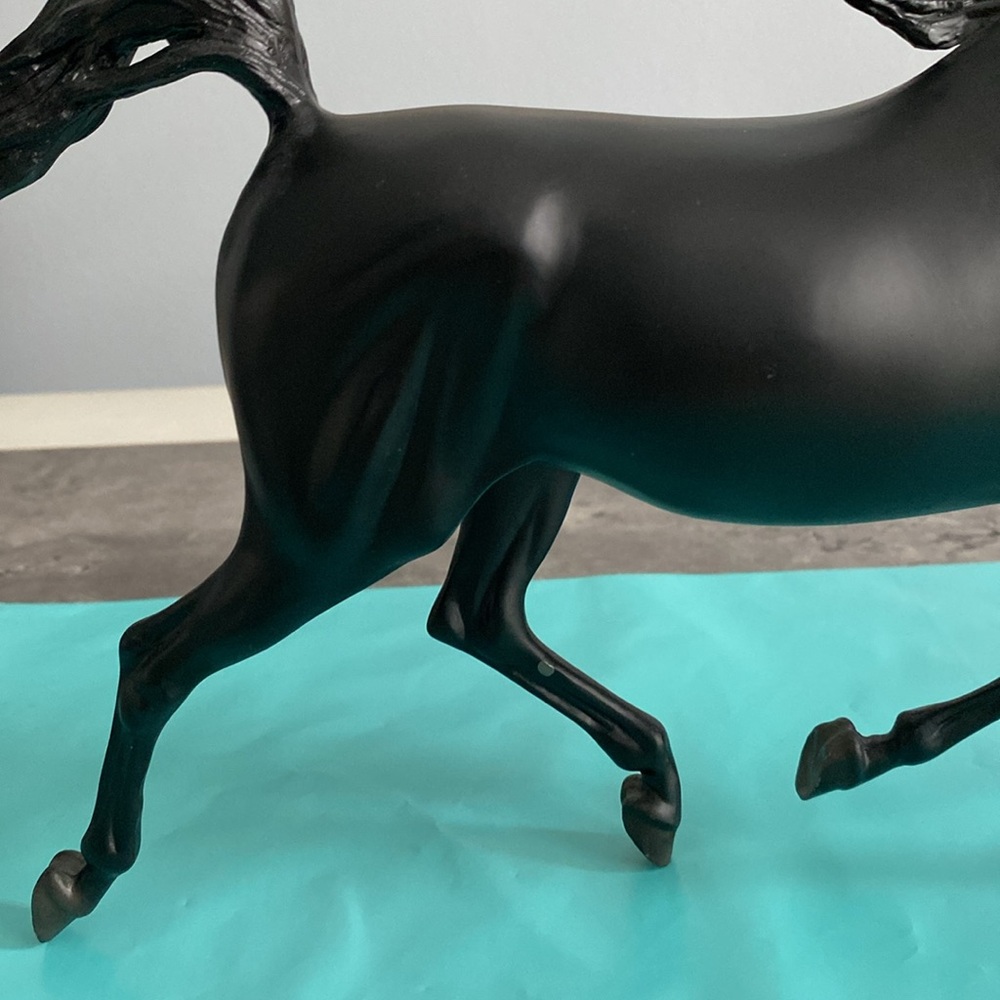 Breyer Retired Rhapsody in Black - Picture 7 of 14